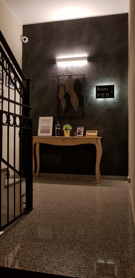 Bed Milano Linate Hotel Exterior photo